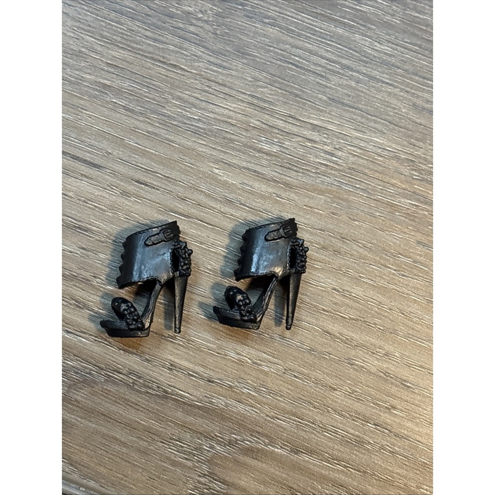 NEW Barbie Evolution Fashionista Petite Original Dolls Black High Heel Shoes 9a